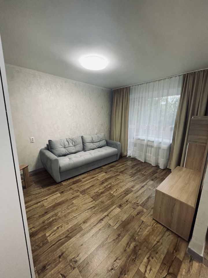 1-комнатная квартира в аренду, ул. Крылова, 64 — 30 000 ₽/мес