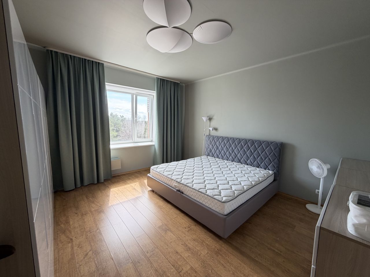 3-комнатная квартира в аренду, Академгородок мкр, ул. Ильича, 23 — 85 000 ₽/мес