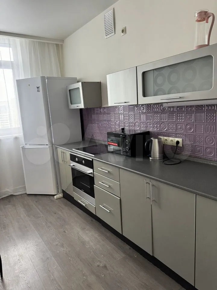 1-комнатная квартира в аренду, улица Кропоткина, 273 — 27 000 ₽/мес